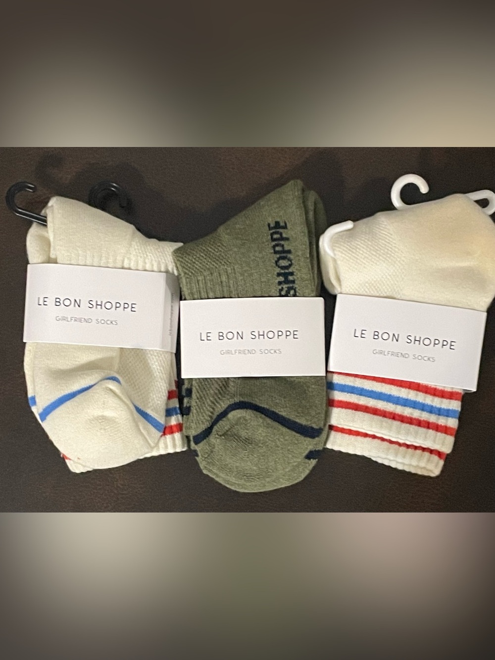 LE BON SHOPPE GIRLFRIEND SOCKS Set of 3 pairs NEW - Picture 14 of 16
